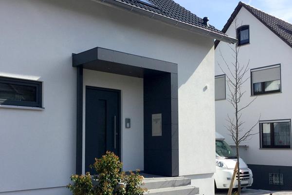 Maßgefertigtes Aluminiumvordach
