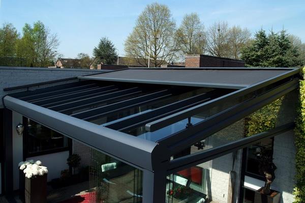 Toit de terrasse avec store intégré