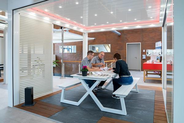 Pergola au showroom - Pergola de terrasse